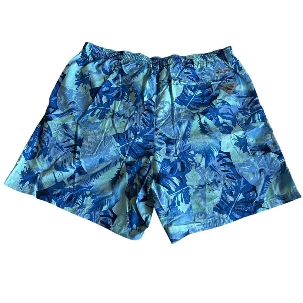 Columbia Men’s PFG Super Backcast Water Short Size L in Blue Palms 6”Inseam